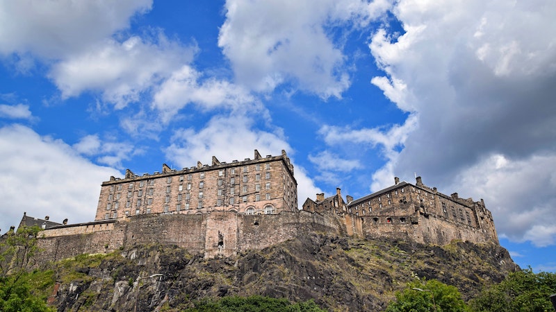 globedge-travel-edinburgh-castle