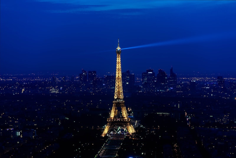 globedge-travel-paris-eiffel-tower