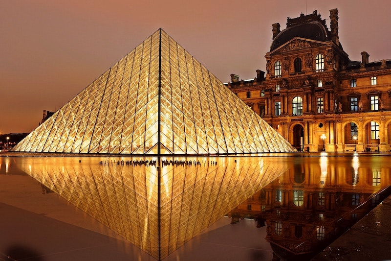 globedge-travel-paris-louvre