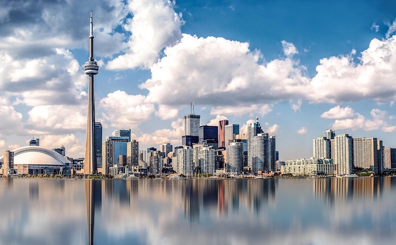 globedge-travel-canada-toronto-cn-tower