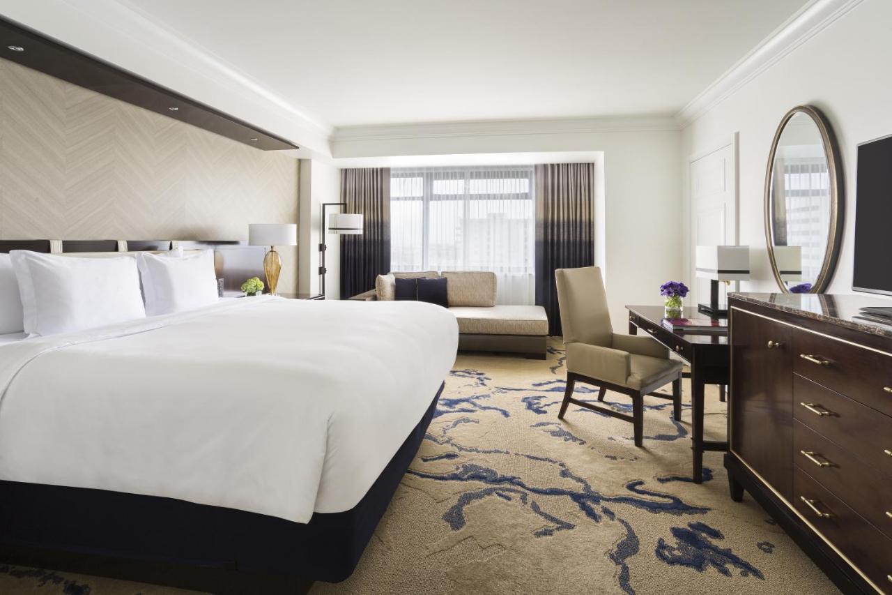 globedge-travel-united-states-best-hotels-denver-ritz-carlton