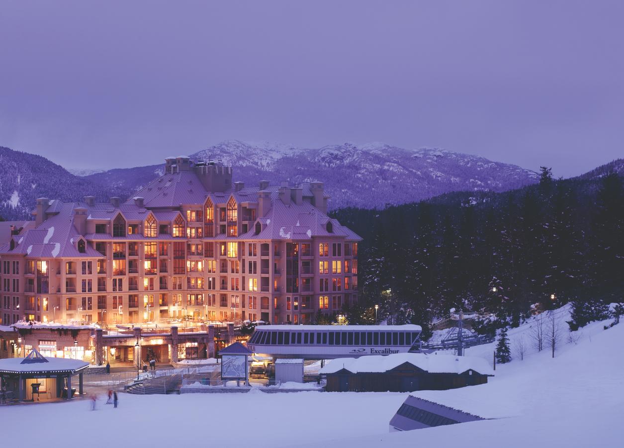globedge-travel-canada-whistler-best-family-hotels-pan-pacific-whistler-mountainside